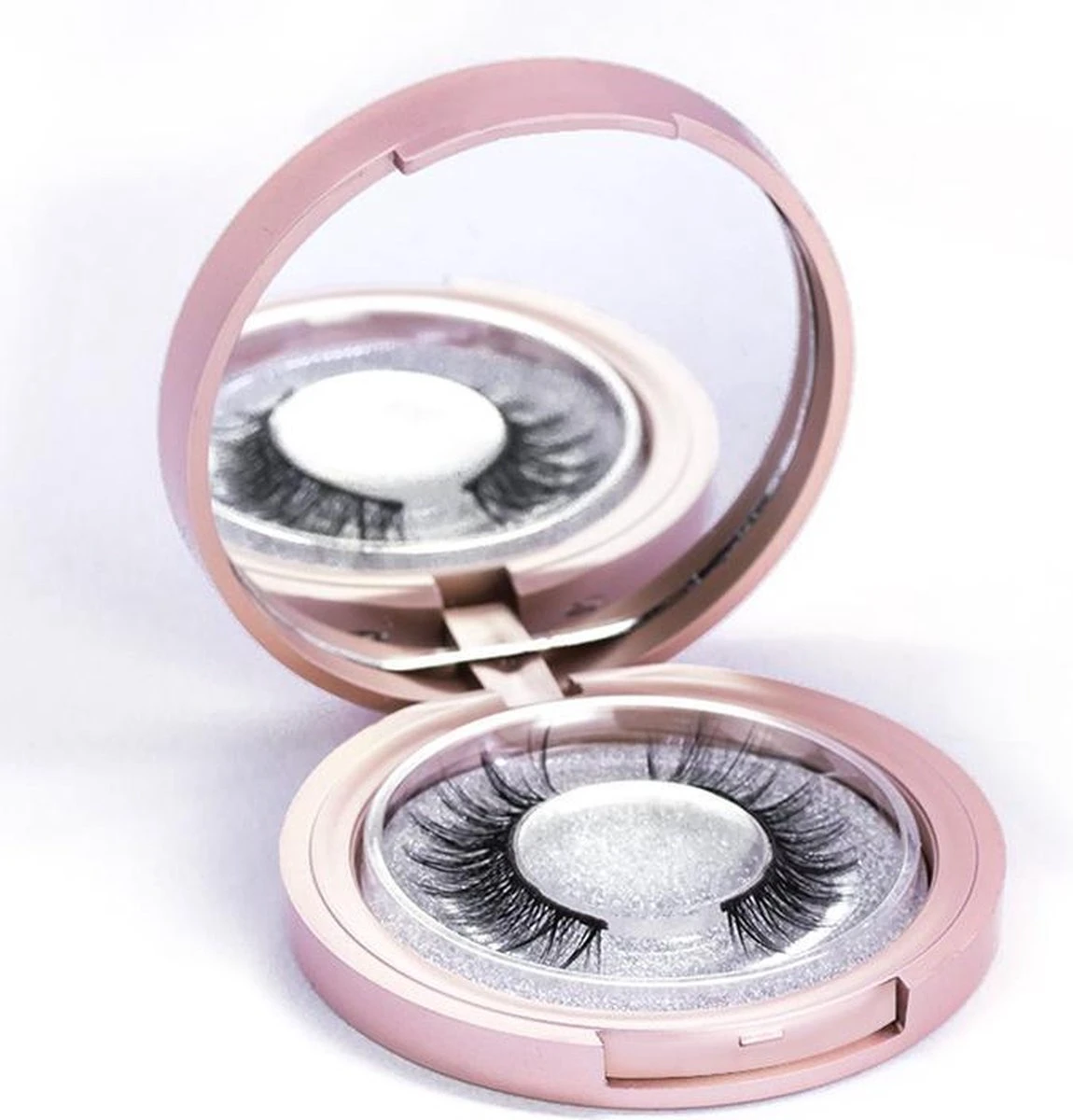 Luxe Magnetische Eyeliner + Magnetische Wimpers Set – Zwart Miami - Wimpers Zonder Lijm - 3D Nepwimpers - Magnetische Eyeliner - Herbruikbare Wimpers – Eyelashes - Magnetisch - Zwarte Wimpers - Wimper Magneet - Pincet - Giftbox - Cadeau Tip 5 Luxe Magnetische Eyeliner + Magnetische Wimpers Set – Zwart Miami - Wimpers Zonder Lijm - 3D Nepwimpers - Magnetische Eyeliner - Herbruikbare Wimpers – Eyelashes - Magnetisch - Zwarte Wimpers - Wimper Magneet - Pincet - Giftbox - Cadeau Tip - Afbeelding 5