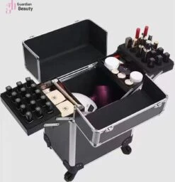 Kapper Koffer| Nagel | Visagist | Make-up | Cosmetica | Schminken | Trolley Stevig En Gemaakt Van Aluminium | 3 Delig | 8 Wielen | Bedekt Met Mooie Zilver Strips 9 Kapper Koffer| Nagel | Visagist | Make-up | Cosmetica | Schminken | Trolley Stevig En Gemaakt Van Aluminium | 3 Delig | 8 Wielen | Bedekt Met Mooie Zilver Strips -Cosmetica winkel 1158x1200 11