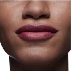 M·A·C Mistletoe Matte Powder Kiss Lipstick - Limited Edition Make-up Set 11 M·A·C Mistletoe Matte Powder Kiss Lipstick - Limited Edition Make-up Set -Cosmetica winkel 1198x1200 31