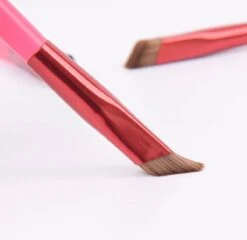 Kopari Wenkbrauwborstel - Wenkbrauw Borstel - Make-up - Vierkant - Borstel - TikTok - Wenkbrauw - Trend - Schuin -Cosmetica winkel 1200x1168 6