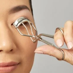 Tweezerman Classic Lash Curler - Wimperkruller 12 Tweezerman Classic Lash Curler - Wimperkruller -Cosmetica winkel 1200x1200 1390