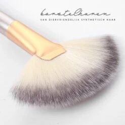 Professionele Make-up Kwastenset - 24 Delig - Beige-Goud 13 Professionele Make-up Kwastenset - 24 Delig - Beige-Goud -Cosmetica winkel 1200x1200 1486