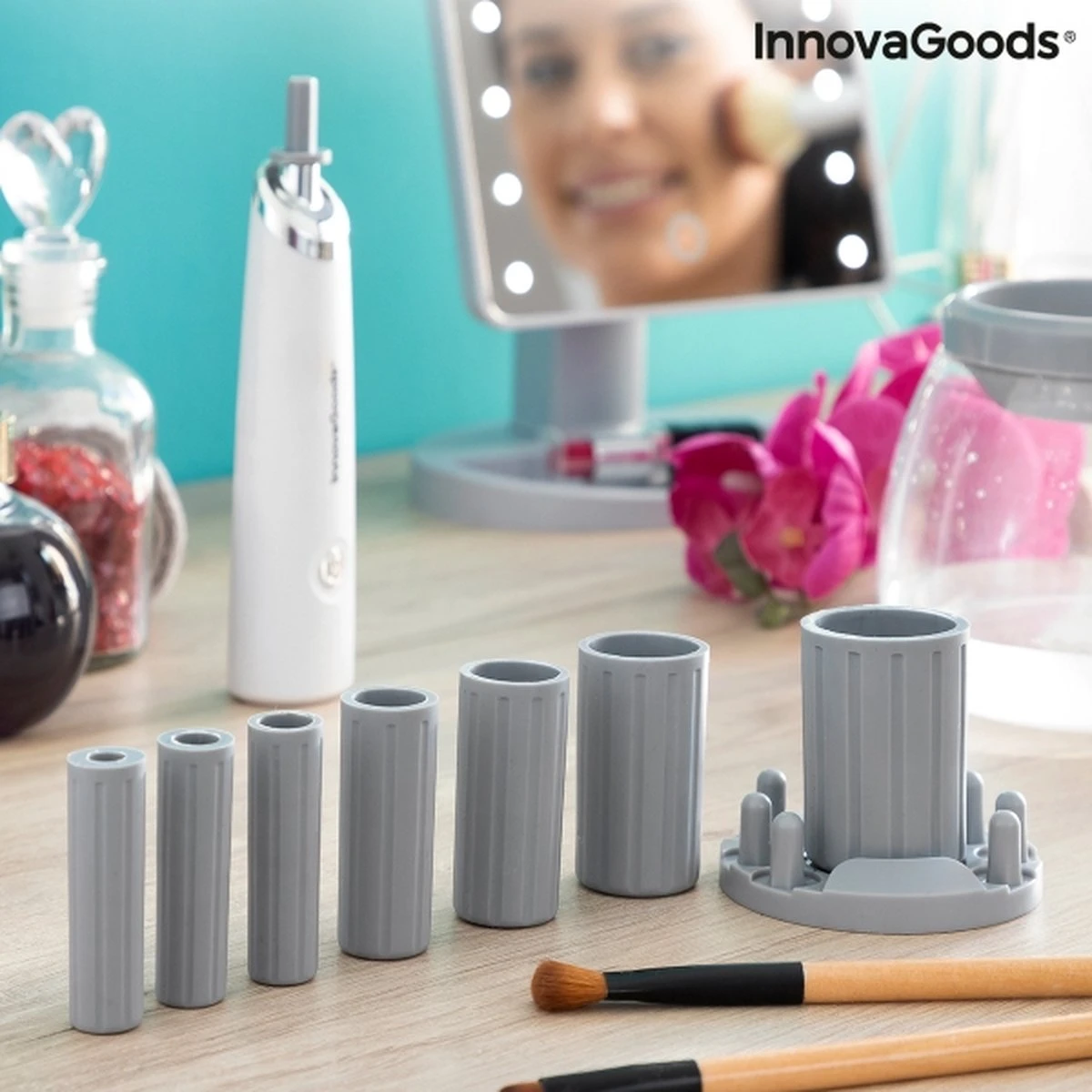 Innovagoods Luxe Make-up Kwastenreiniger - Elektrisch - Reinigen én Drogen - Draadloos - Make-up Borstels Schoonmaken 8 Innovagoods Luxe Make-up Kwastenreiniger - Elektrisch - Reinigen én Drogen - Draadloos - Make-up Borstels Schoonmaken - Afbeelding 8