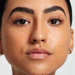 NYX Professional Makeup Fill & Fluff Eyebrow Pomade Pencil - FFEP08 Black - Wenkbrauw Potlood - 0,2 Gr 14 NYX Professional Makeup Fill & Fluff Eyebrow Pomade Pencil - FFEP08 Black - Wenkbrauw Potlood - 0,2 Gr -Cosmetica winkel 1200x1200 1678