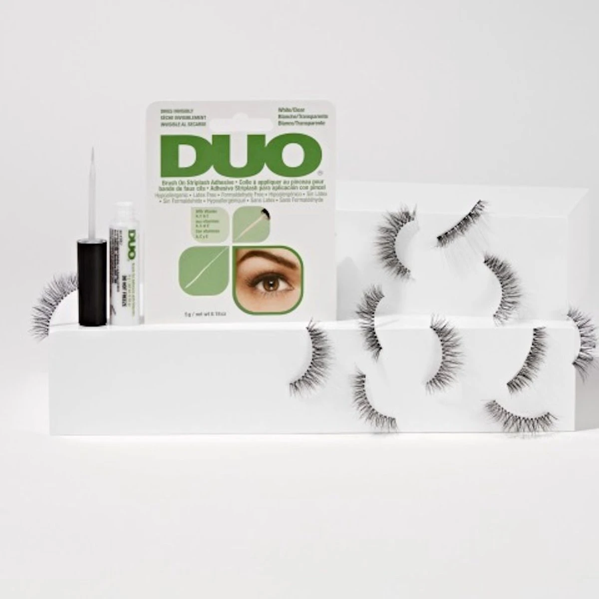 DUO Brush-on Adhesive - Wimperlijm - Clear 4 DUO Brush-on Adhesive - Wimperlijm - Clear - Afbeelding 4