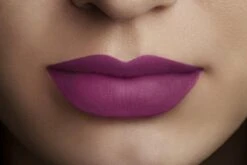 L'Oréal Paris Rouge Signature Lippenstift - 104 I Rebel - Paars - Matte Vloeibare Lipstick 15 L'Oréal Paris Rouge Signature Lippenstift - 104 I Rebel - Paars - Matte Vloeibare Lipstick -Cosmetica winkel 1200x800 21