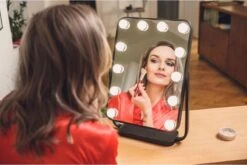 Humanas HS-HM01 White Make-up Mirror With LED Lighting 7 Humanas HS-HM01 White Make-up Mirror With LED Lighting -Cosmetica winkel 1200x800 42