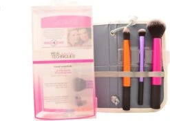 Real Techniques Essentials Set - 3 Delig - Make-up Kwastenset -Cosmetica winkel 1200x850 2