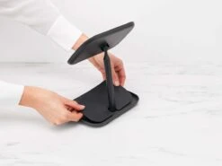 Brabantia ReNew Make-up Spiegel - Met Accessoireschaal - Dark Grey 23 Brabantia ReNew Make-up Spiegel - Met Accessoireschaal - Dark Grey -Cosmetica winkel 1200x900 7