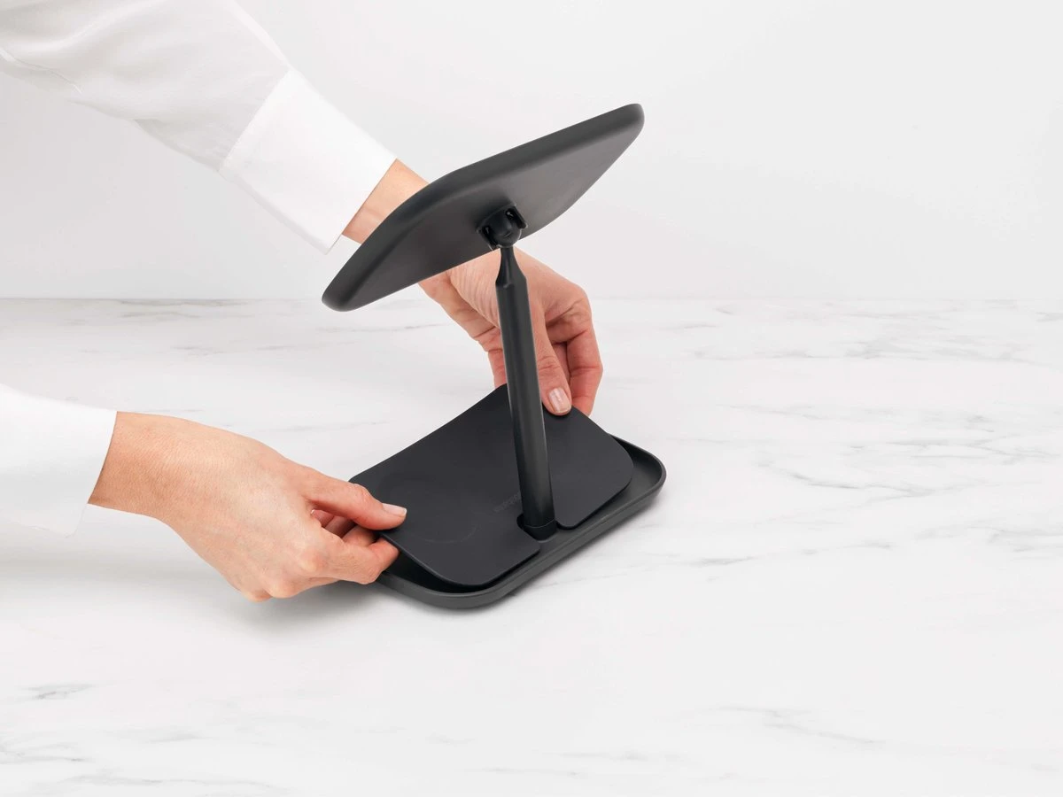 Brabantia ReNew Make-up Spiegel - Met Accessoireschaal - Dark Grey 10 Brabantia ReNew Make-up Spiegel - Met Accessoireschaal - Dark Grey - Afbeelding 10