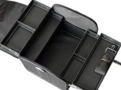 Praktische Handkoffer - Mat Zwart - Make-up, Nagel, Visagie Beautycase - Lichtgewicht - Met Draagriem 7 Praktische Handkoffer - Mat Zwart - Make-up, Nagel, Visagie Beautycase - Lichtgewicht - Met Draagriem -Cosmetica winkel 1200x900 9