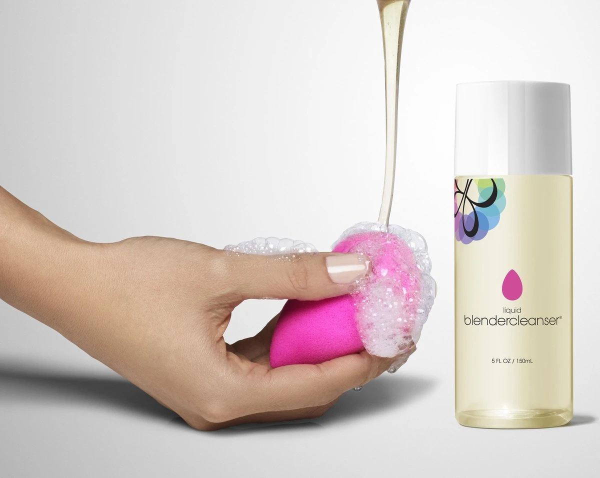 Beautyblender Liquid Cleanser - 150 Ml 3 Beautyblender Liquid Cleanser - 150 Ml - Afbeelding 3