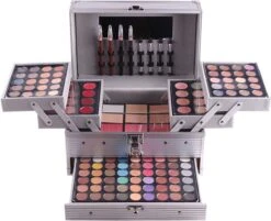 Professionele Make-up Koffer 132 Delig - Make Up Koffer Met Inhoud - Make Up Koffer Meisjes - Make Up Koffer Kinderen 7 Professionele Make-up Koffer 132 Delig - Make Up Koffer Met Inhoud - Make Up Koffer Meisjes - Make Up Koffer Kinderen -Cosmetica winkel 1200x976 1