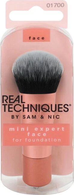 Real Techniques - Brushes Base Mini Expert - Travel Makeup Brush -Cosmetica winkel 457x1200 1