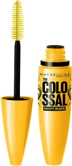 Maybelline Volum'Express Colossal Smoky Dangerous Mascara - Zwart 18 Maybelline Volum'Express Colossal Smoky Dangerous Mascara - Zwart -Cosmetica winkel 518x1200