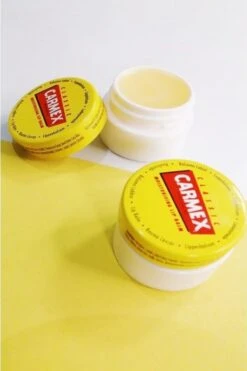 Carmex Lipbalm Classic Pot 7.5 Gr 7 Carmex Lipbalm Classic Pot 7.5 Gr -Cosmetica winkel 800x1200 9