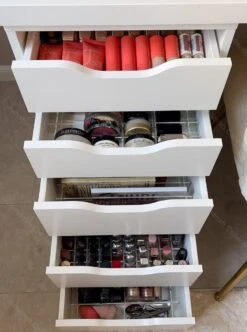 Jumanah® Collections "Sorted" - Large - Set A - Make Up Organizer Ladeverdeler Transparant Acryl- Ikea Alex 5 Ladeblok -Cosmetica winkel 893x1200 3