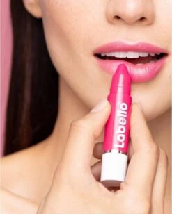 Labello Crayon Lipstick Hot Pink -Cosmetica winkel 962x1200 3